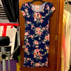 Floral print bodycon midi dress